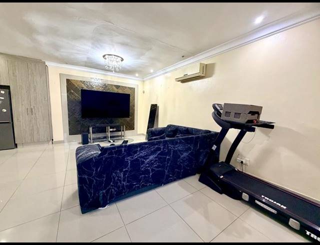 2 BEDROOM PROPERTY TO RENT IN RESERVOIR HILLS